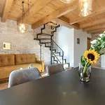 Villa Honey House