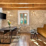 Villa Honey House *