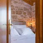 Honey House Villa *