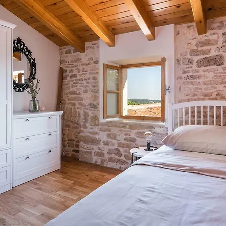 Villa Honey House *