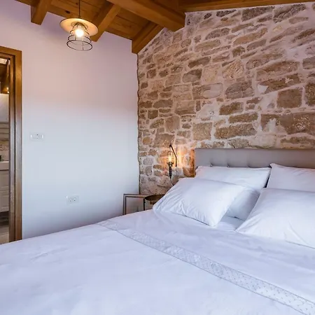 Honey House Vila *