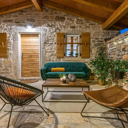 Villa Honey House *
